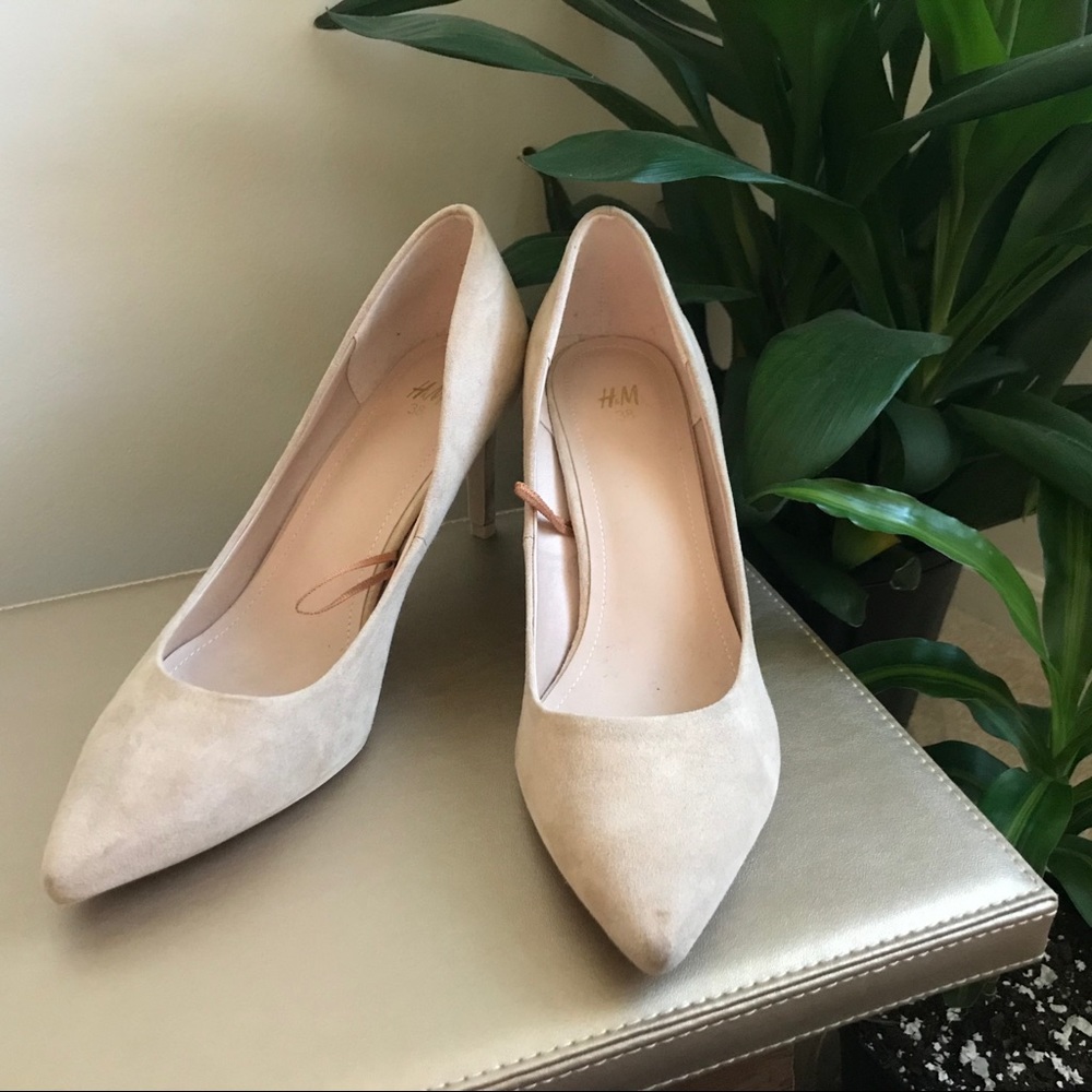H&M Tan Suede Heels